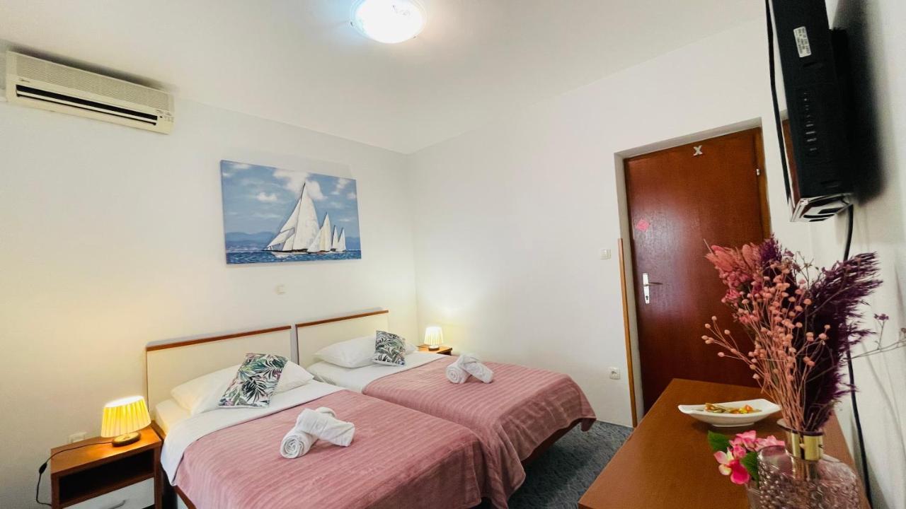 Apartmens And Rooms Madunic V سبليت المظهر الخارجي الصورة